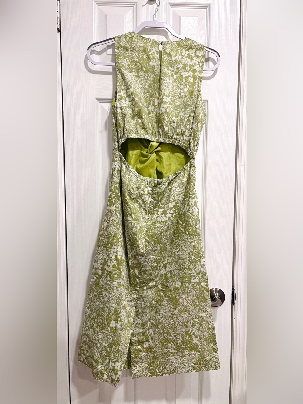 &Merci Tie Front Open Back Green Floral Midi Dress Size Medium - Picture 3 of 5